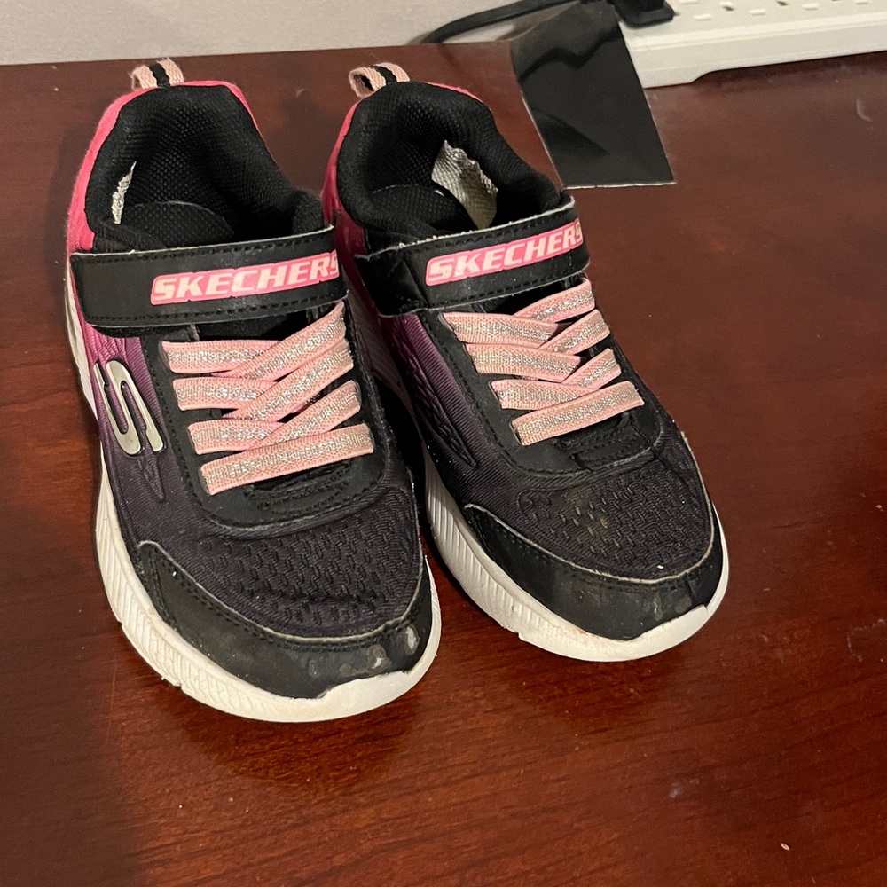 Grils Skechers Sneaker Size 11
